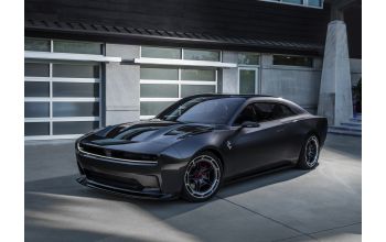 Von Leistung getrieben: Das Concept Car Dodge Charger Daytona SRT gibt einen Ausblick auf die elektrifizierte Zukunft der Marke