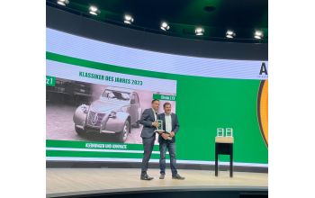 ERFOLGREICHE ENTE: CITROËN 2CV GEWINNT „GOLDENER KLASSIKER 2023“-AUSZEICHNUNG